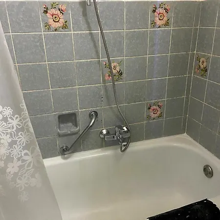 Mit 3 Schlafzimmern Und Balkon Apartmán *